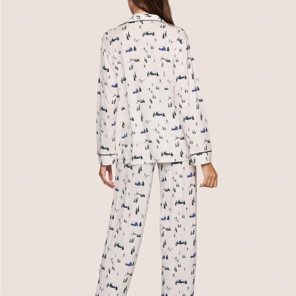 Eberjey Gisele Long PJ set in ski print, size:M; NWT